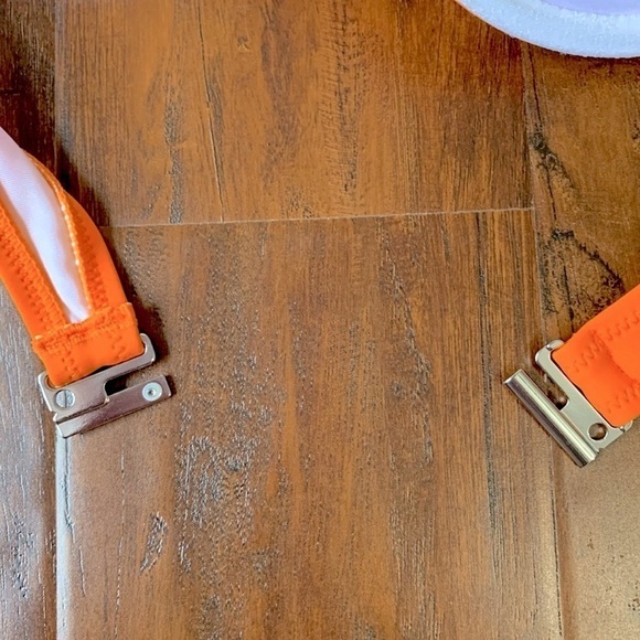 NWT CUPSHE Padded Underwire Halter Bikini Top Orange Size Medium - Picture 5 of 16